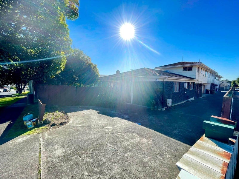 1/26 Islington Avenue, New Lynn, Auckland - Carousel 18