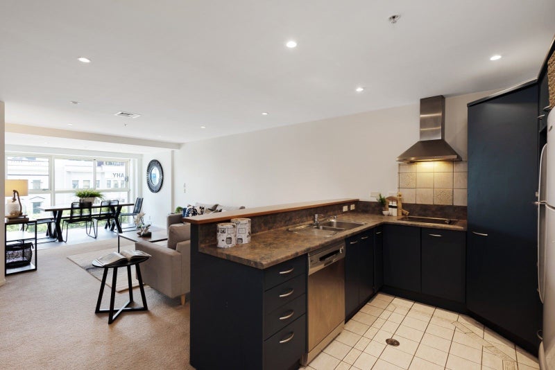 4C/5 Kent Terrace, Mount Victoria, Wellington - Carousel 1