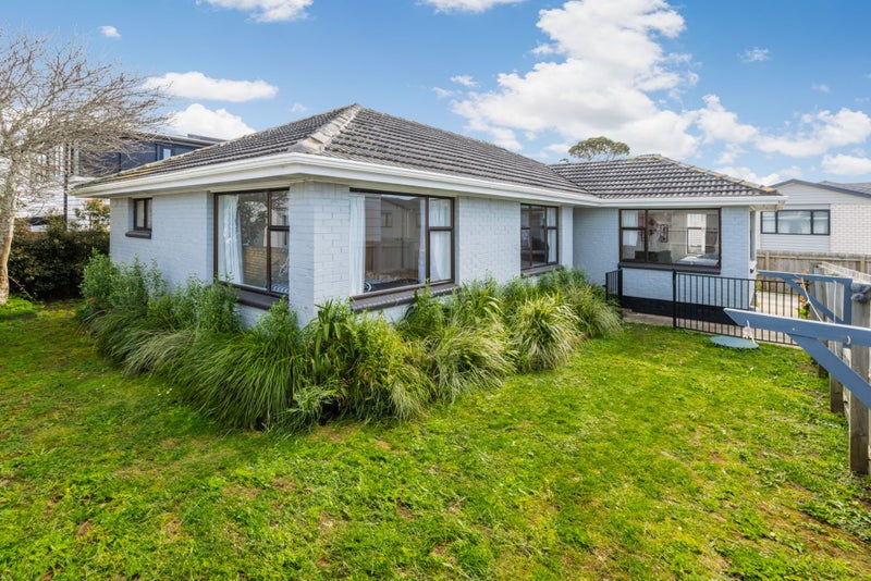 39B Park Avenue, Papatoetoe, Auckland - Carousel 1