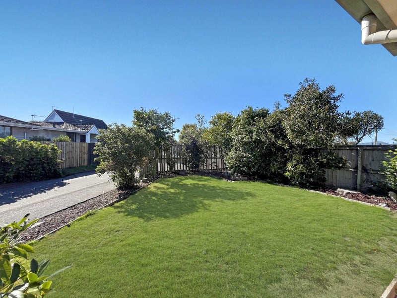 1 Topham Lane, Hornby, Christchurch - Carousel 16