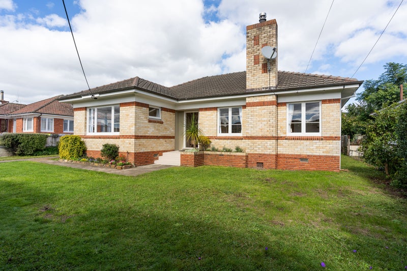 31 Churchill Street, Kensington, Whangarei - Carousel 24