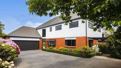 5B Regency Crescent, Redwood, Christchurch - Carousel 1