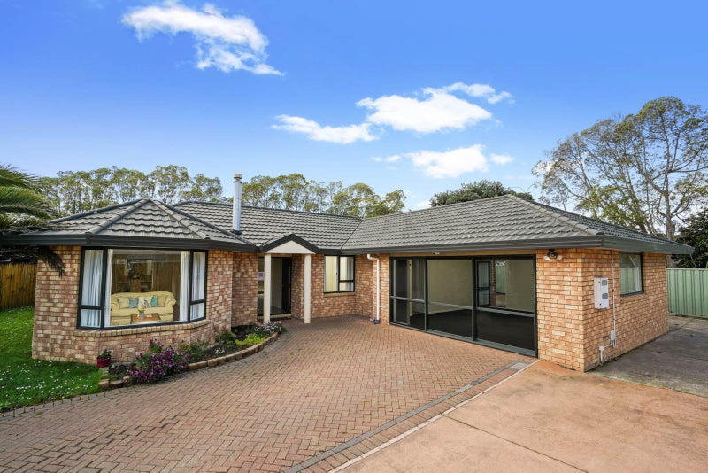 18 Srah Place, East Tamaki, Auckland - Carousel 1