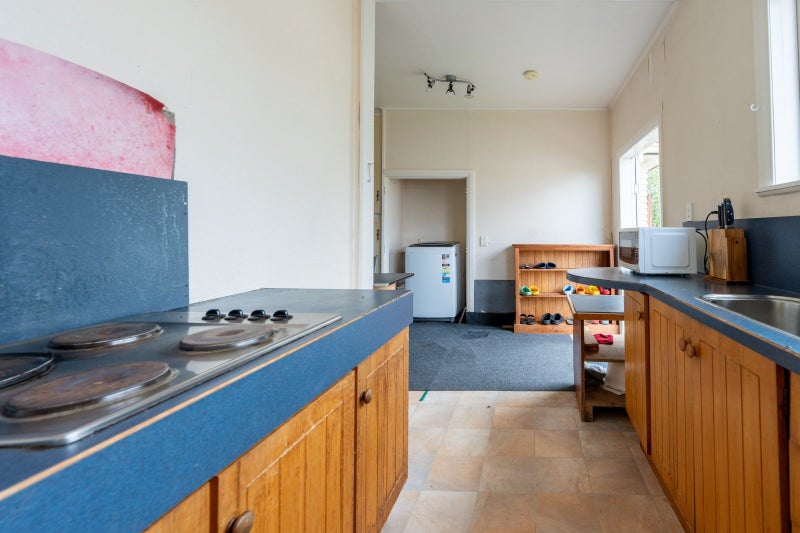 218 College Street, West End, Palmerston North - Carousel 2