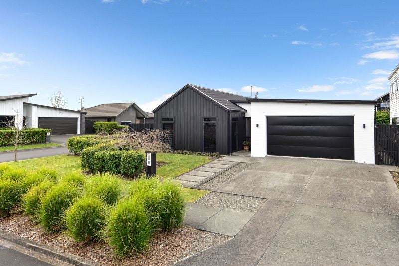 14 Hatric Road, Chartwell, Hamilton - Carousel 1