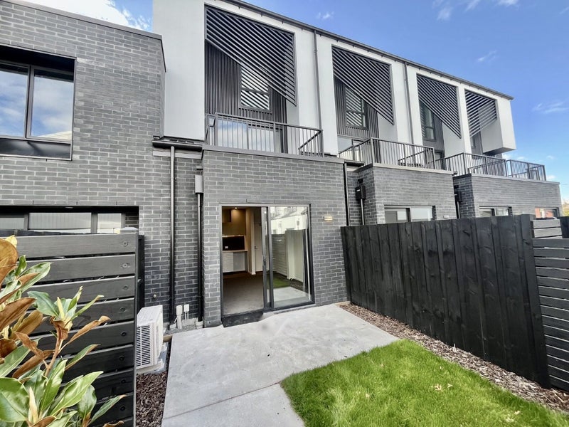 135 Fitzgerald Avenue, Christchurch Central, Christchurch - Carousel 1