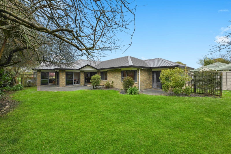 7 Diomede Glade, Flagstaff, Hamilton - Carousel 2