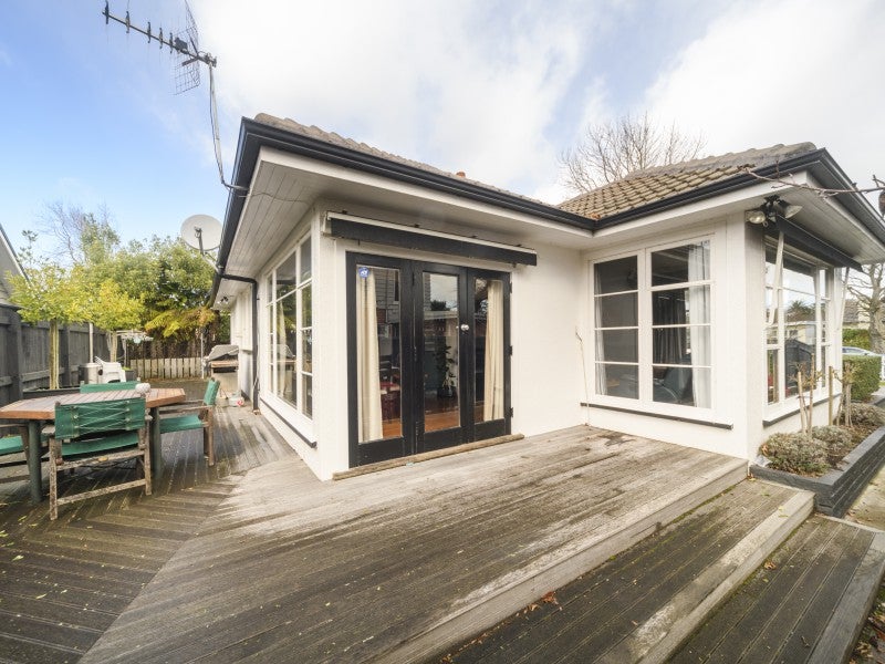 15 Hughes Avenue, Hokowhitu, Palmerston North - Carousel 17