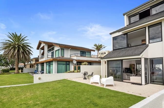 1/15 Craig Road, Milford, Auckland - Carousel 2