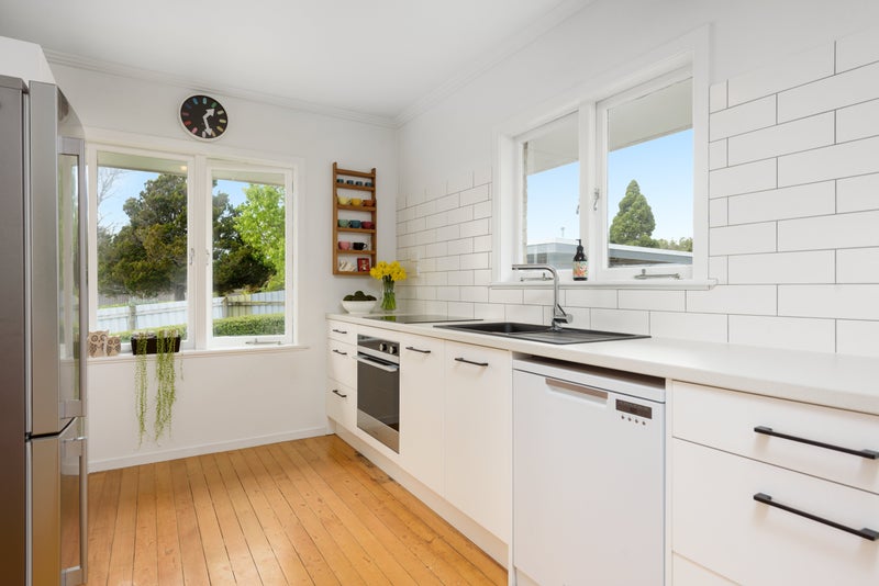 546 Fraser Street, Greerton, Tauranga - Carousel 1