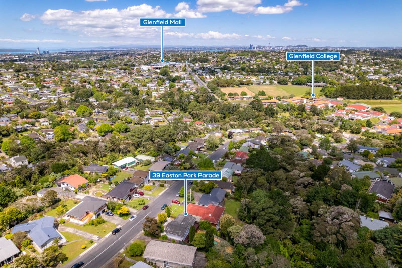 39 Easton Park Parade, Glenfield, Auckland - Carousel 2