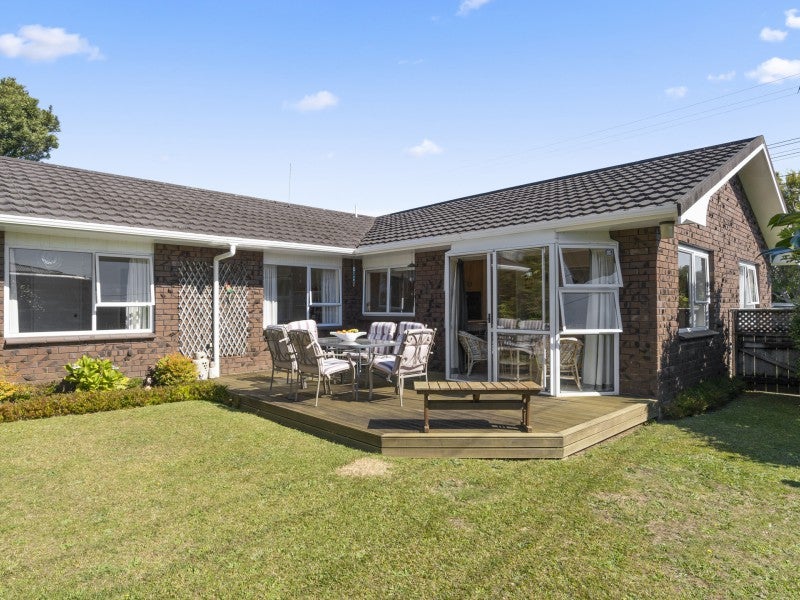 50 Woodleigh Street, Frankleigh Park, New Plymouth - Carousel 1