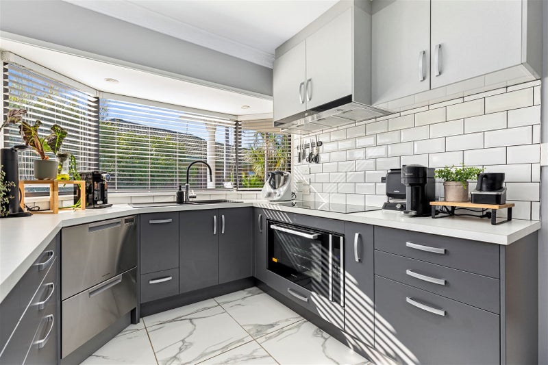 8 ACACIA COURT, Mount Maunganui, Tauranga - Carousel 1