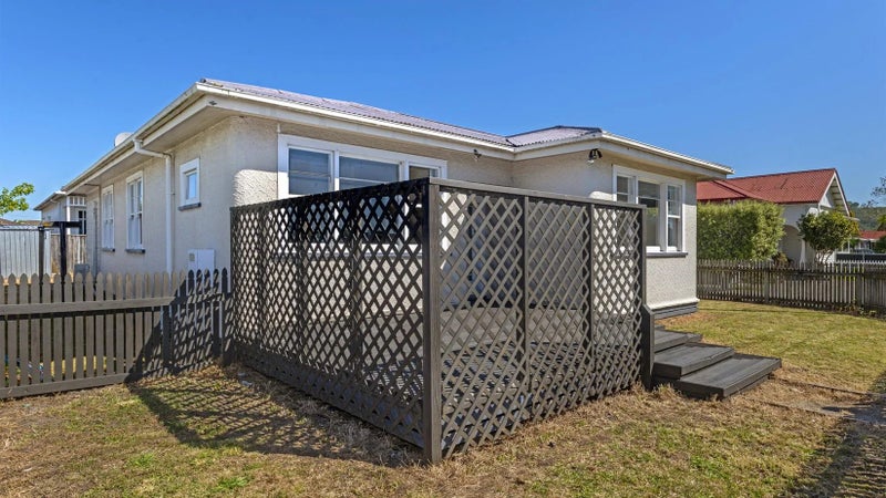 73 De Lautour Road, Inner Kaiti, Gisborne - Carousel 20