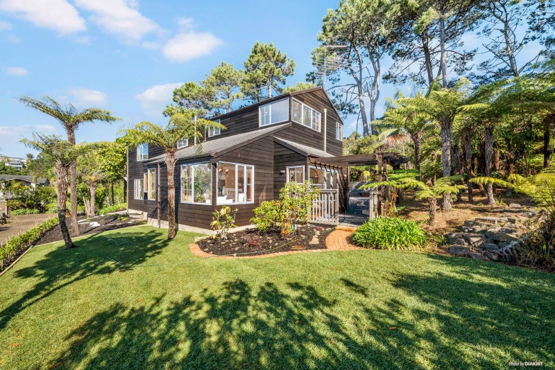 15 Tree Fern Trail, Campbells Bay, Auckland - Carousel 2