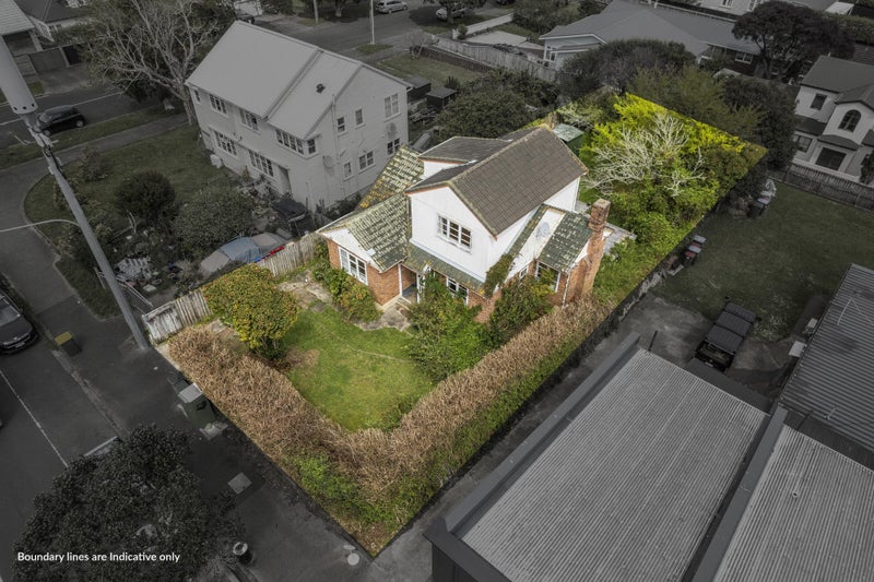 320 Point Chevalier Road, Point Chevalier, Auckland - Carousel 1