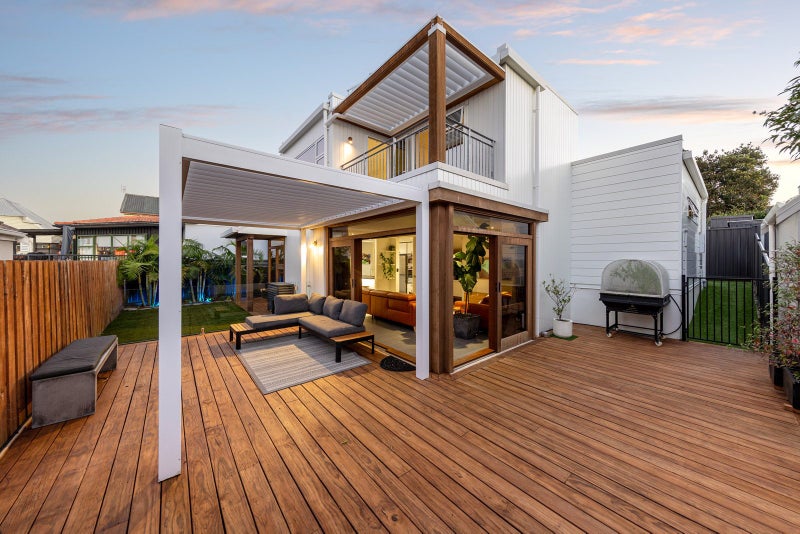 136 Coates Avenue, Orakei, Auckland - Carousel 1