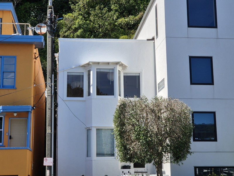 122 Oriental Parade, Oriental Bay, Wellington - Carousel 1