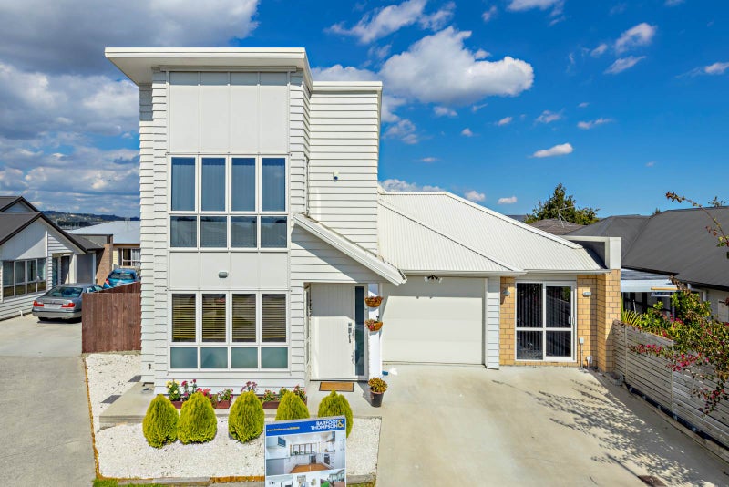 19 Matata Drive, Takanini, Auckland - Carousel 1