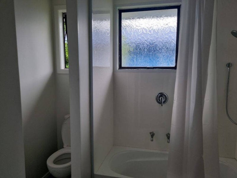 12B Saxbys Road, Glenview, Hamilton - Carousel 12