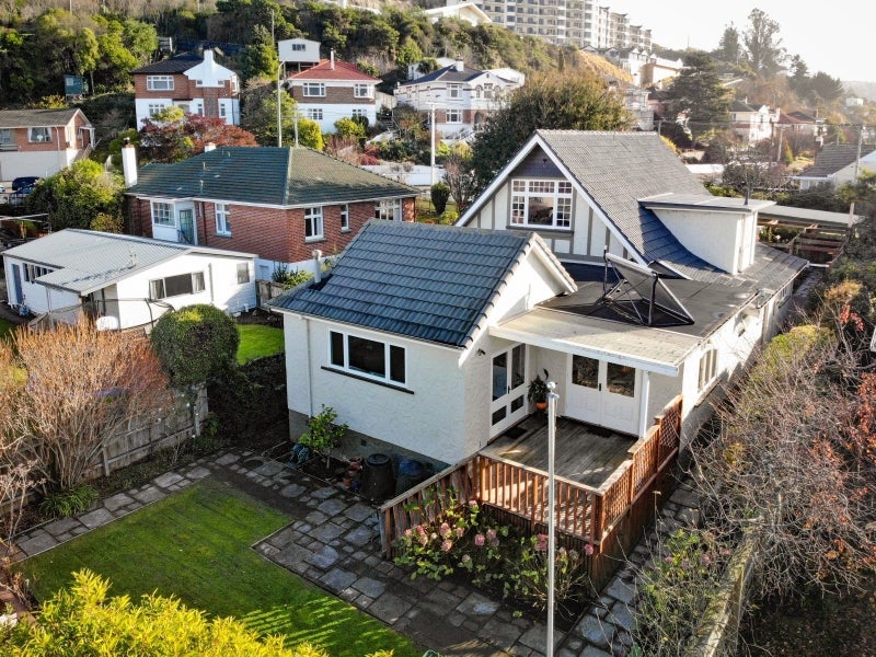 4 Wilson Avenue, Saint Clair, Dunedin - Carousel 1