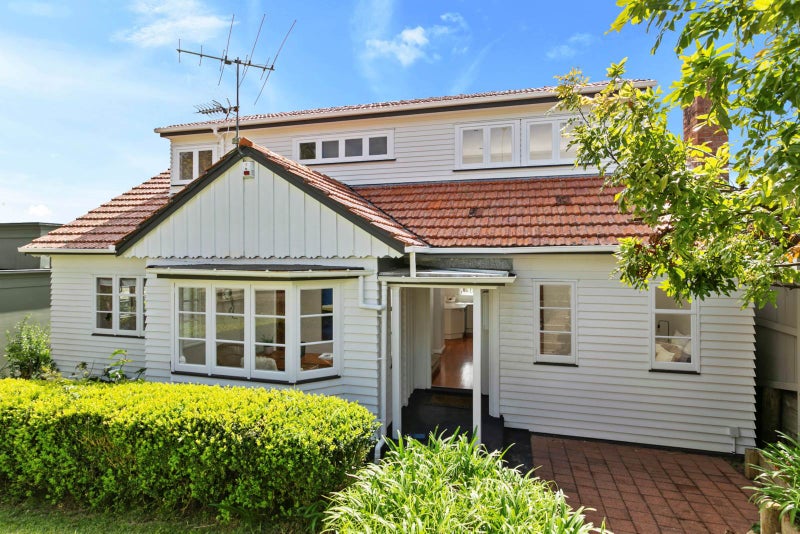 122 Coates Avenue, Orakei, Auckland - Carousel 1