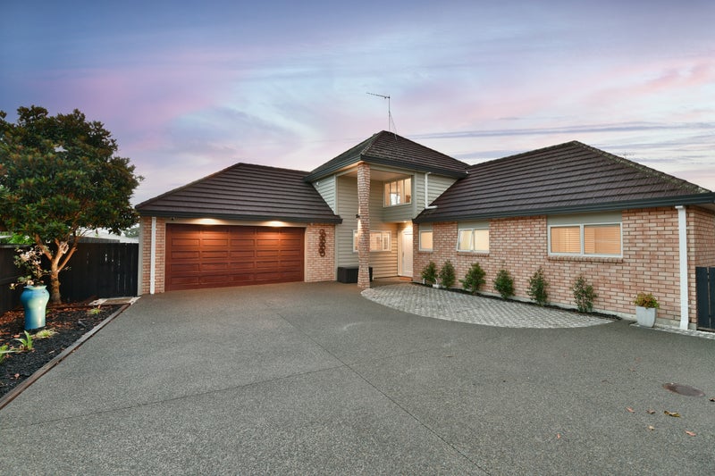 168 Centreway Road, Orewa, Orewa - Carousel 1