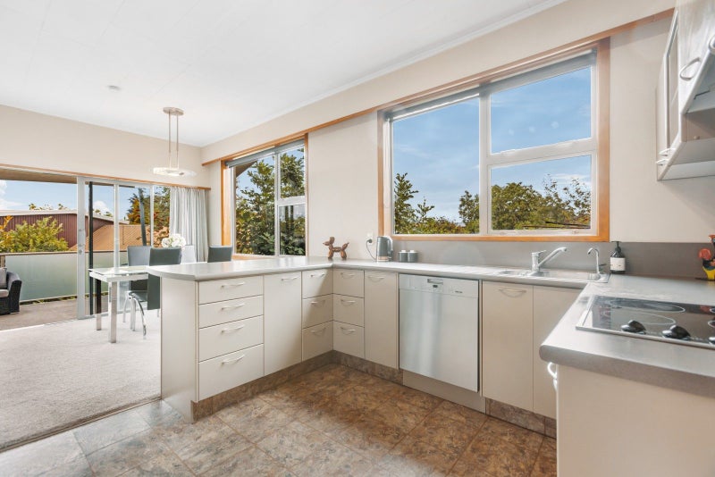 3 Hart Place, Bridge Hill, Alexandra - Carousel 2