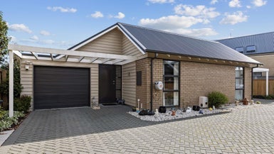 16C Saracen Avenue, Northwood, Christchurch - Carousel 1