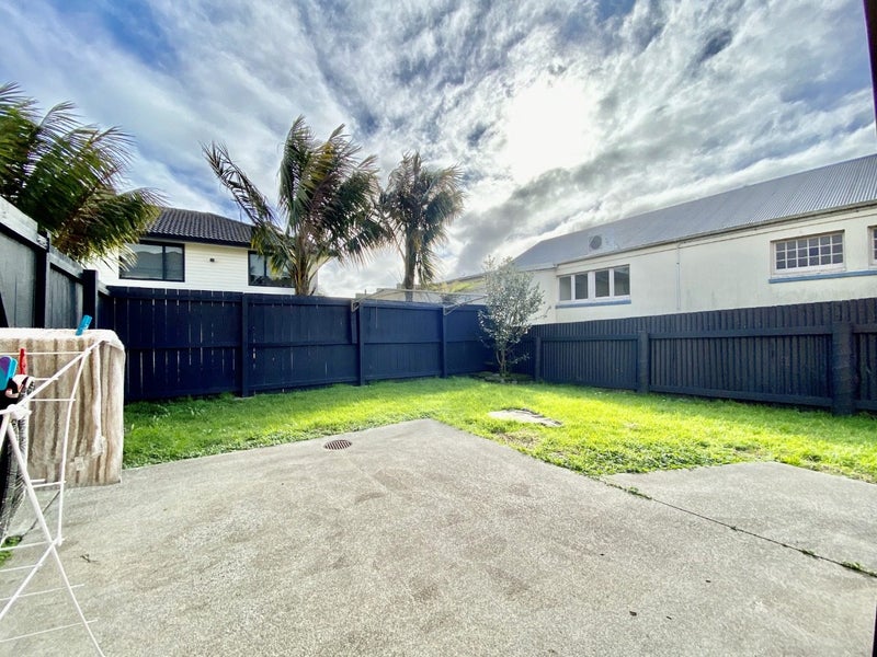 35A Coronation Road, Papatoetoe, Auckland - Carousel 12