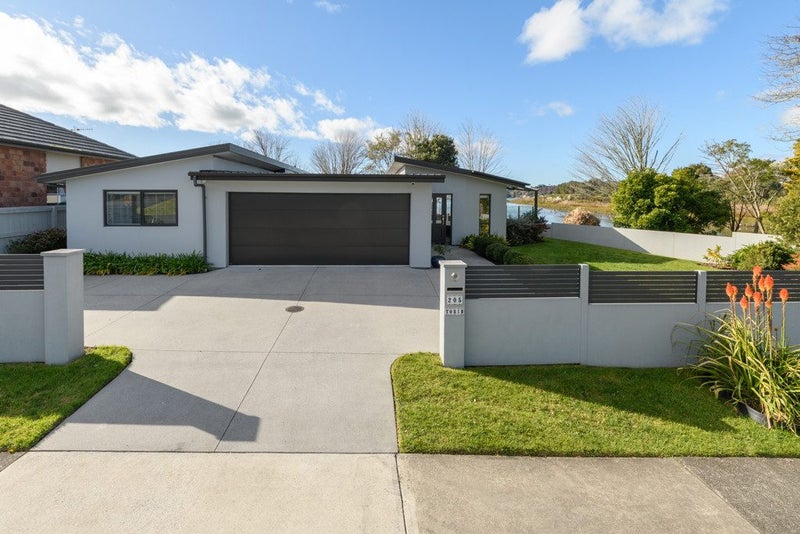 205 Welcome Bay Road, Welcome Bay, Tauranga - Carousel 35