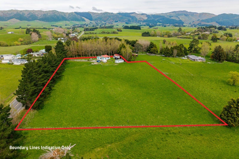 1074 Tennent Drive, Linton, Palmerston North - Carousel 1