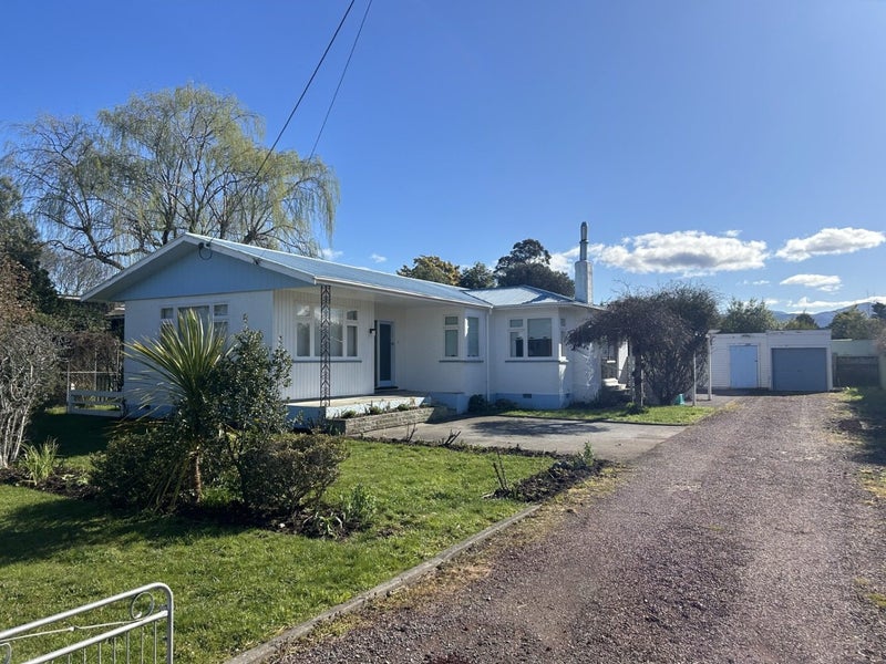 206 West Street, Greytown - Carousel 2