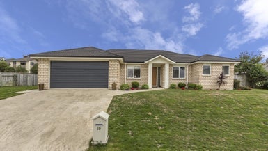 10 Aotea Drive, Aotea, Porirua - Carousel 1