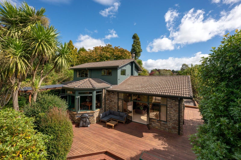 22 Wychwood Crescent, Springfield, Rotorua - Carousel 1