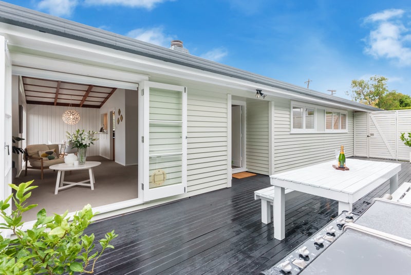 57 Fancourt Street, Meadowbank, Auckland - Carousel 1