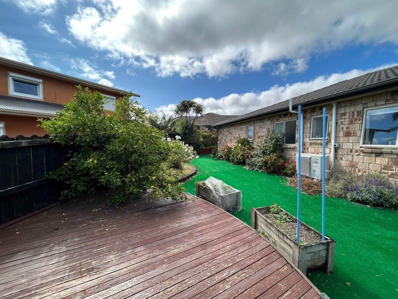 21 Bradnor Meadows Drive, Swanson, Auckland - Carousel 26