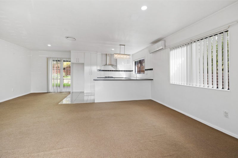 46A Kelman Road, Kelston, Auckland - Carousel 1
