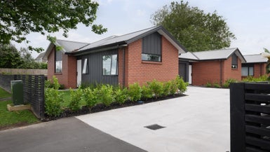 1/146 Hukanui Road, Chartwell, Hamilton - Carousel 1