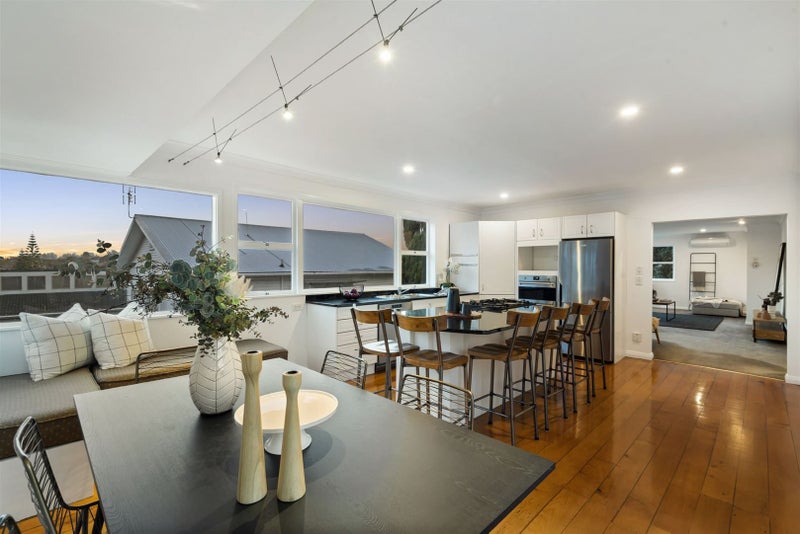 1/14 Wernham Place, Northcote, Auckland - Carousel 2