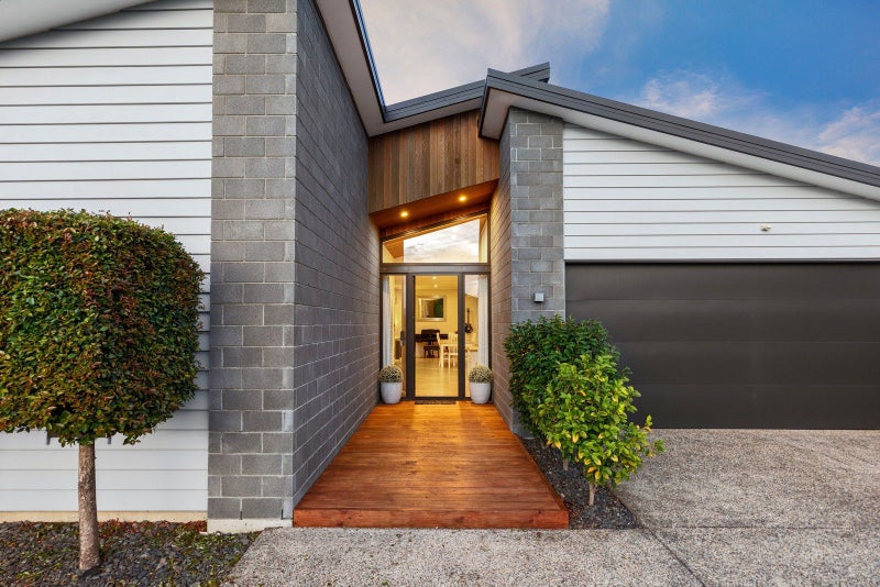 65 Te Ranga Memorial Drive, Pyes Pa, Tauranga - Carousel 1