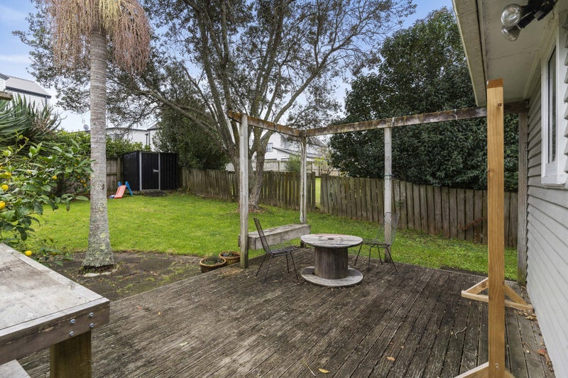 73 Castledine Crescent, Glen Innes, Auckland - Carousel 15