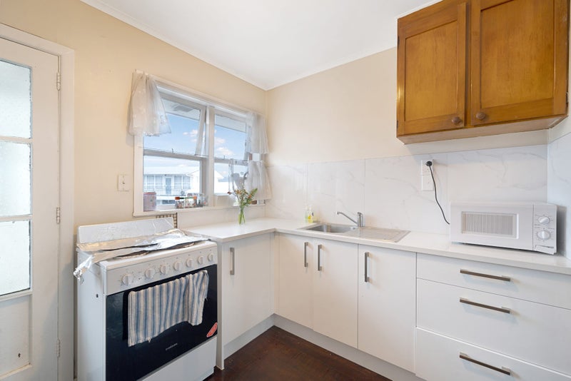 4/263 Blockhouse Bay Road, Avondale, Auckland - Carousel 2