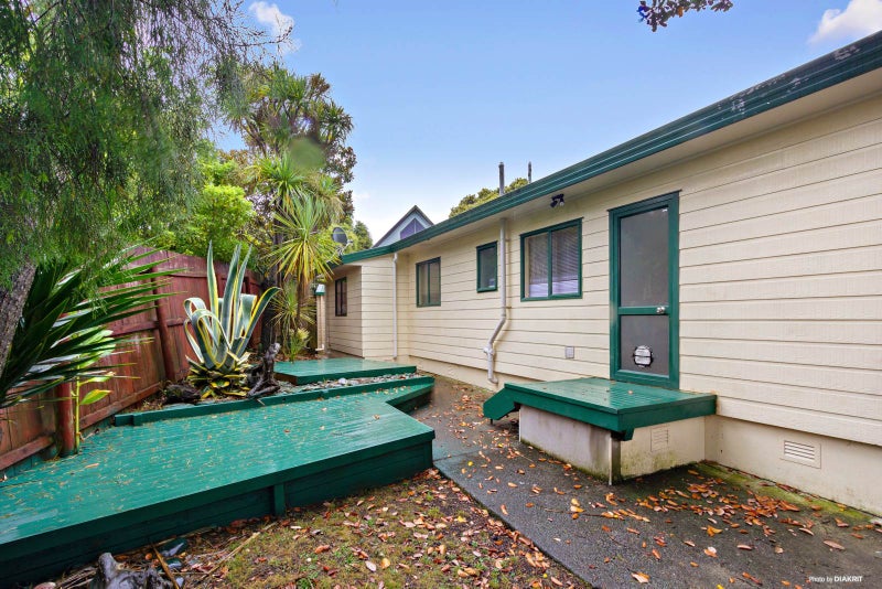 33B Koromiko Street, New Lynn, Auckland - Carousel 11