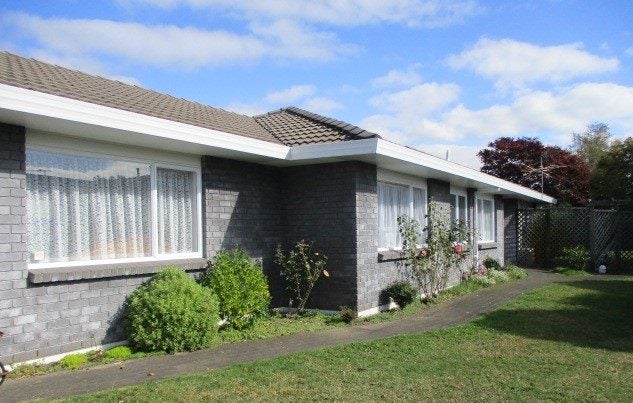 2 Barraud Place, Pukehangi, Rotorua - Carousel 1