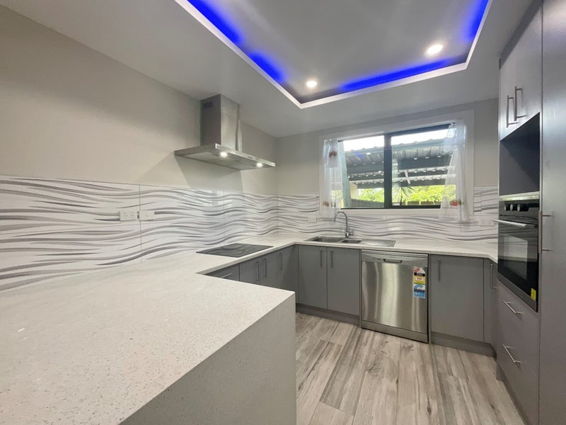 95 Hillside Road, Papatoetoe, Auckland - Carousel 2