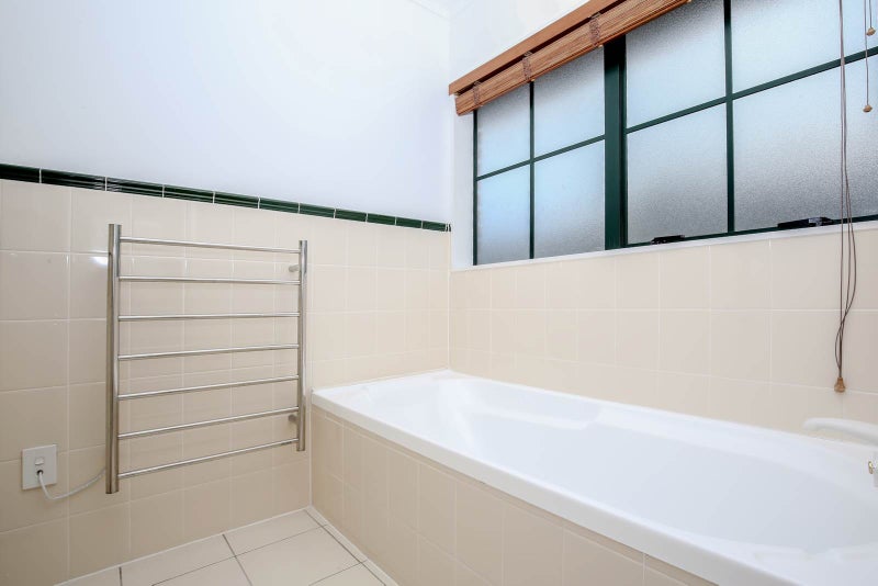 28 Vanderbilt Parade, Albany, Auckland - Carousel 27
