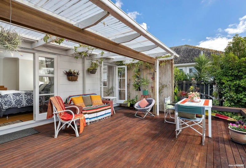 10 Benghazi Road, Panmure, Auckland - Carousel 2