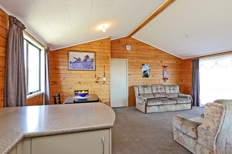 13 Holmes Place, Flaxmere, Hastings - Carousel 1