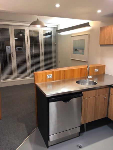 37/43 Mulgrave Street, Thorndon, Wellington - Carousel 1